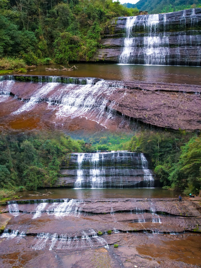 四川旅行｜在古蔺黃荊老林，看八瀑成串