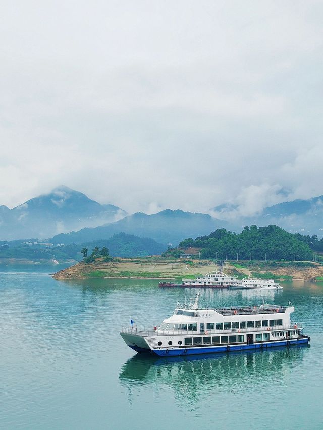 8日暢遊天燕旅遊區等地 這些美景你一定不能錯過。