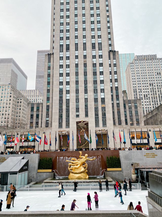 Lively and Vibrant Rockefeller Center, NYC 🇺🇸