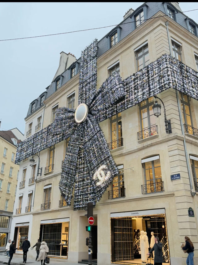 Christmas in Paris: A Festive Wonderland