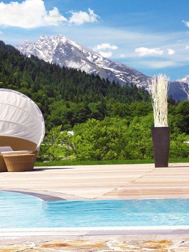 🏔️ Alpine Luxury: Discover Berchtesgaden's Best Stay! 🌟