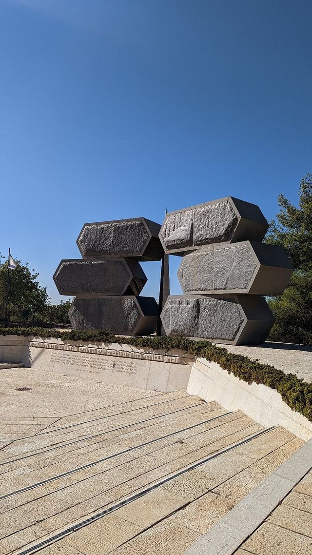 探訪 Yad Vashem，感受生命與希望的力量