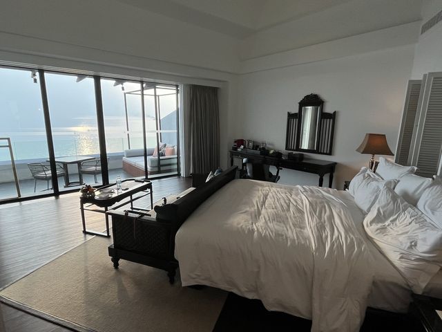 Club Ocean View King Room - InterContinental