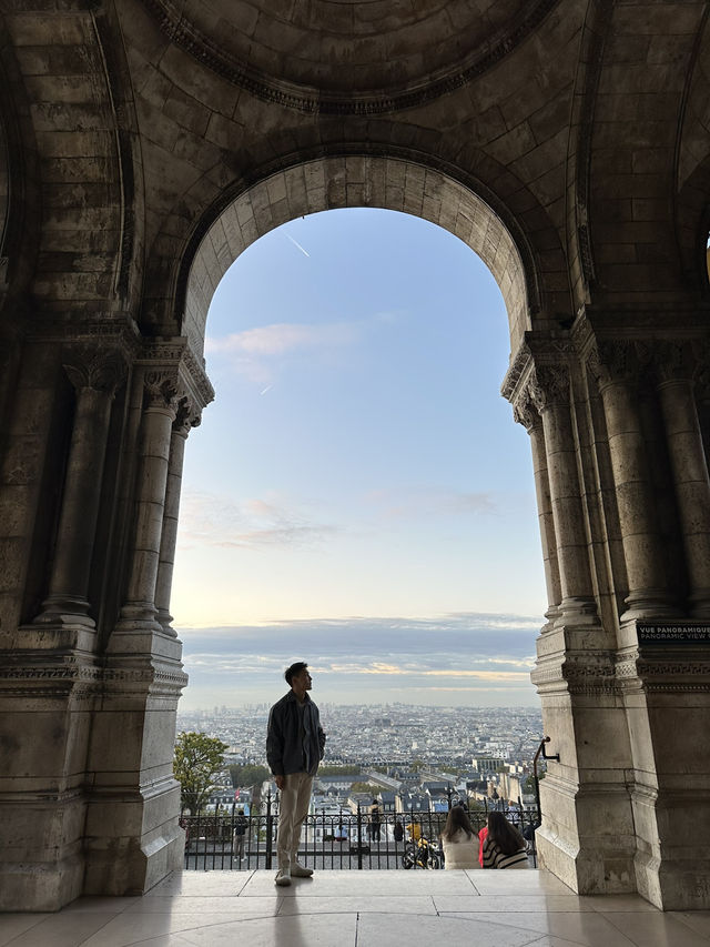 Me in Paris alone with my tripod