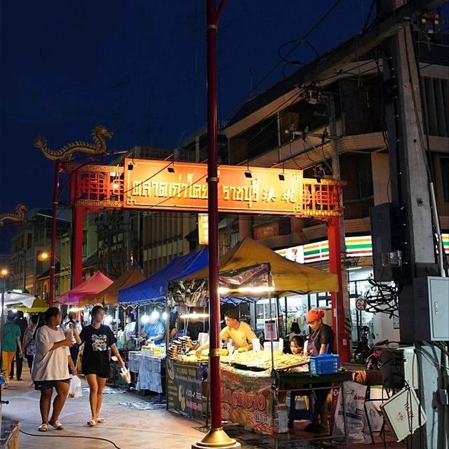 泰國叻丕_ตลาดเก่าโคยกี๊ 溪墘假日夜市_傍晚美食散策