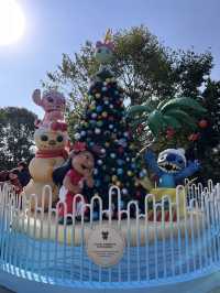 Shanghai Disneyland Christmas 