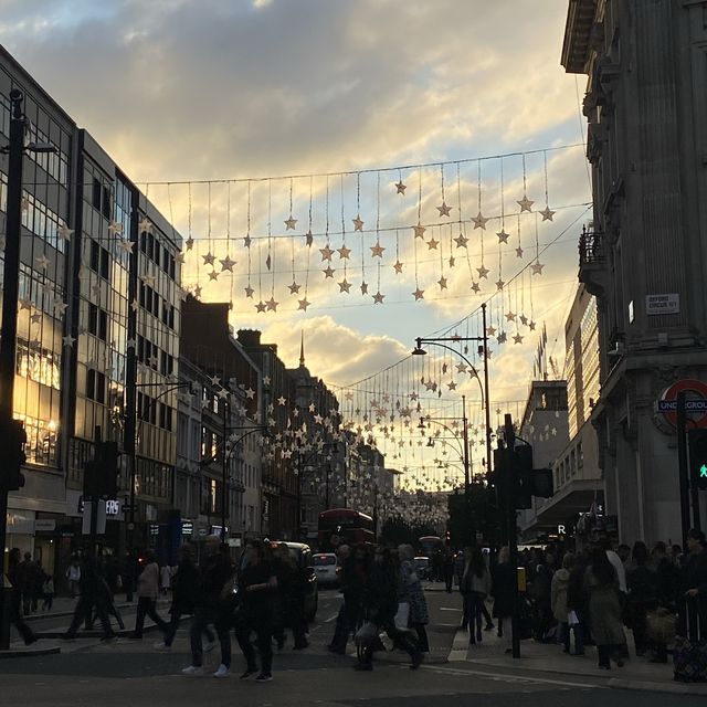 Early Festive Glow: Oxford Street’s Christmas Transformation