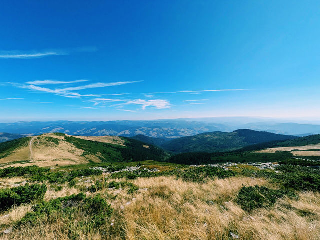 【自然奇蹟】阿普塞尼山脈旅遊攻略，探索羅馬尼亞的壯麗山川！