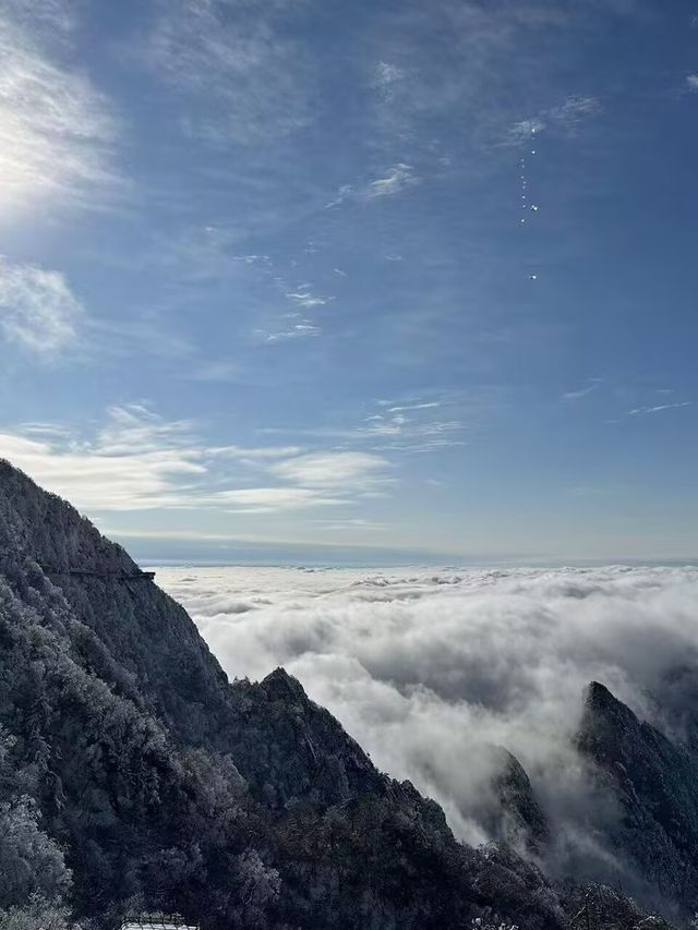 冬季賞雪 | 老君山賞雪、賞冰掛遊玩攻略，冬日必打卡