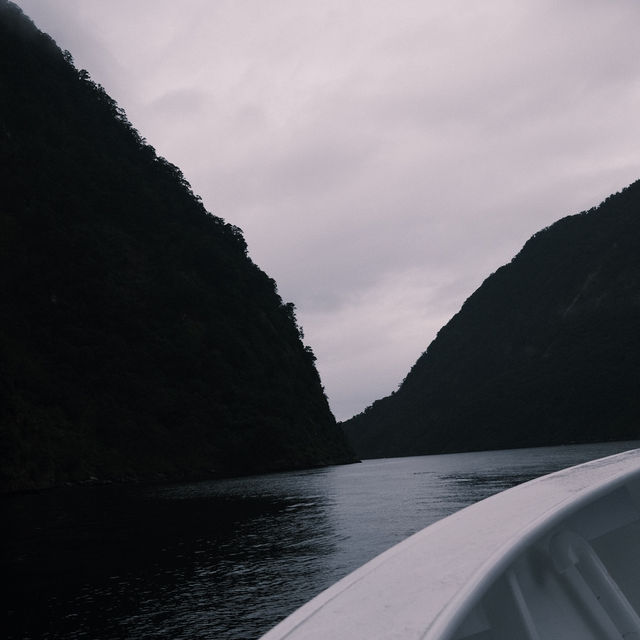 THE 8TH UNOFFICIAL WONDER OF THE WORLD - MILFORD SOUND