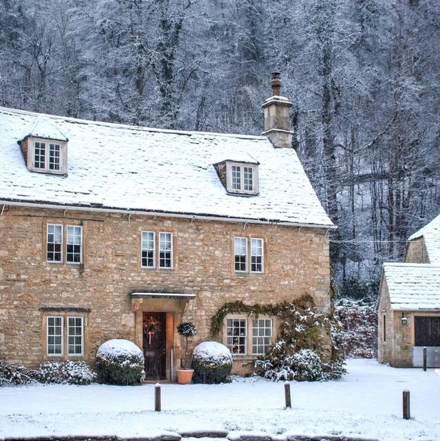 Winter Wonderland: A Magical Winter Visit to Castle Combe