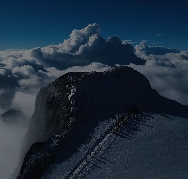 哈巴雪山探險，征服雪山之巔！