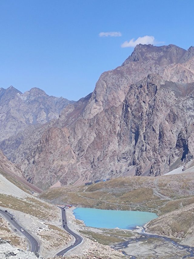 阿勒泰地區-伊犁老友出遊全攻略美景與回憶雙贏