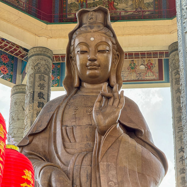 Kek Lok Si Temple: A Spiritual Beacon in Penang