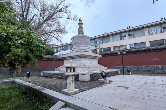 呼和浩特一座因遺塔而得名的寺廟