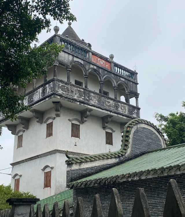 陸小饞貓在江門開平看到碉樓之旅。