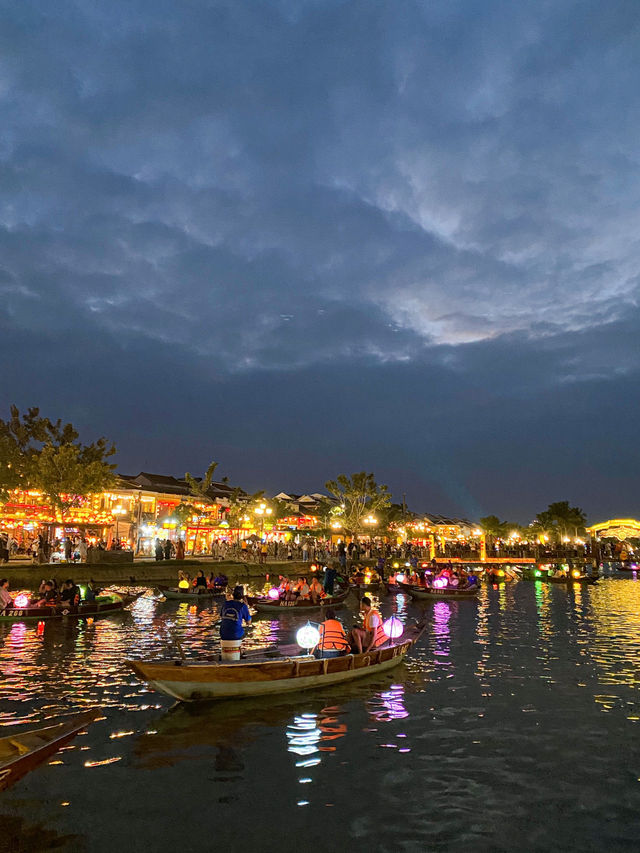 Releasing Lanterns at Hoai River 