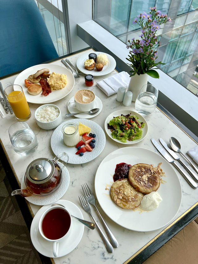 My favorite breakfast in Manila🥐