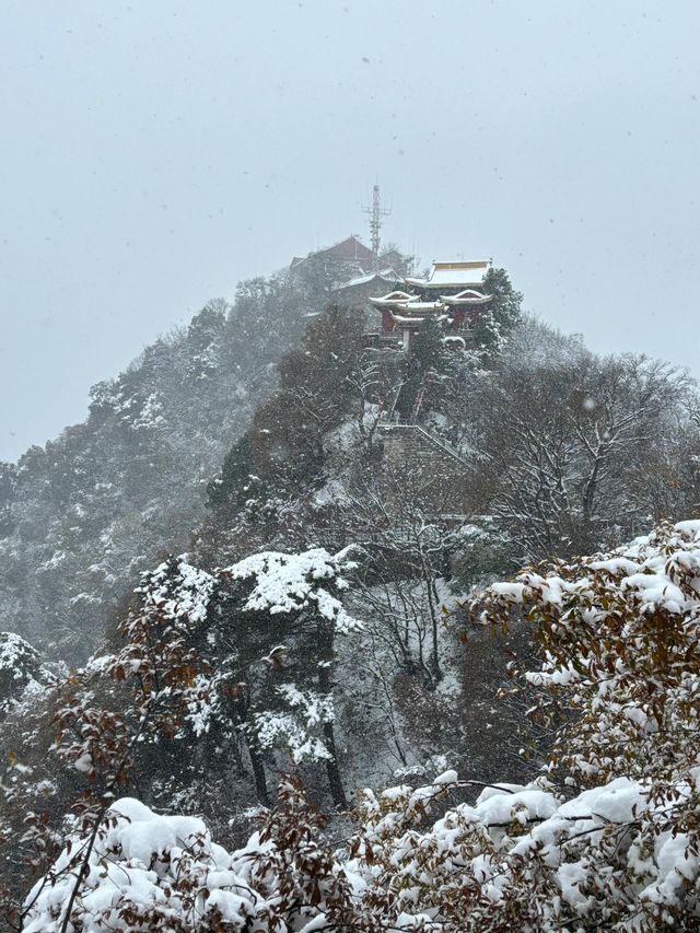 西安南五台|賞一場秦嶺初雪。