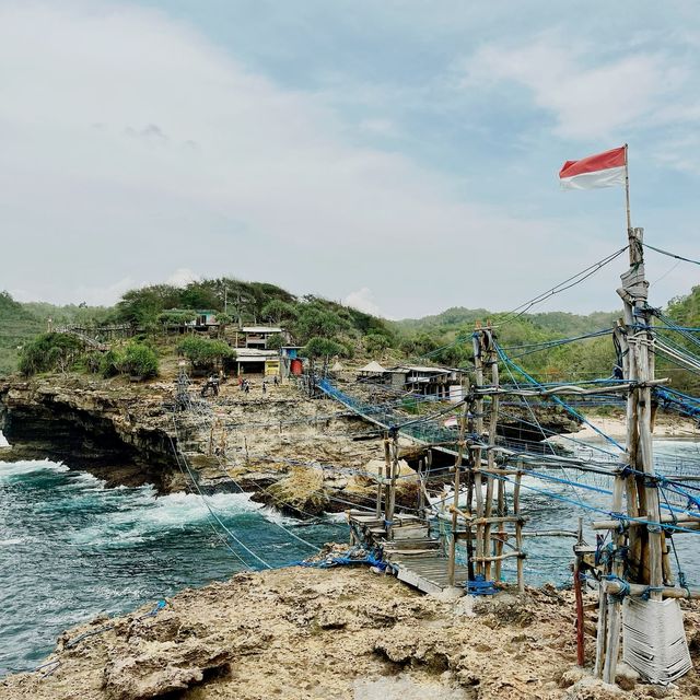 Timang Beach with adrenaline gondola