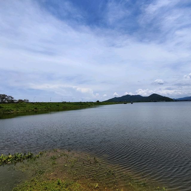 อ่างเก็บน้ำบางพระ จุดเช็คอินไฮไลท์ของอำเภอศรีราชา