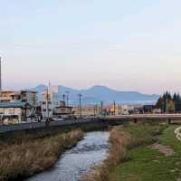 盛岡城跡的紅葉與日出，紐時評選必訪的城市第二名