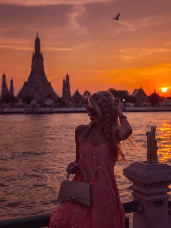 Explore Bangkok with a Chao Phraya River Cruise and Wat Arun Photoshoot