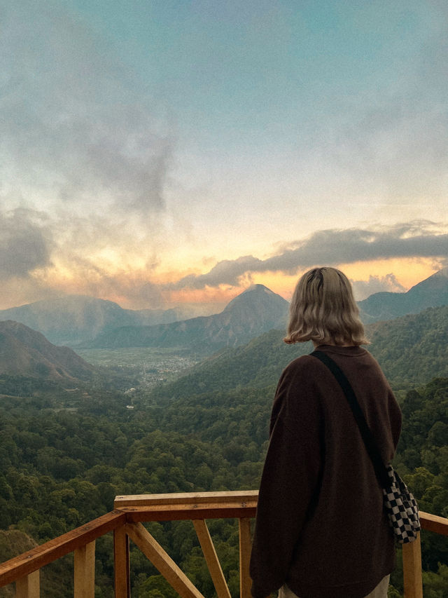 Incredible Viewpoint of Sembalun in Lombok 🇮🇩