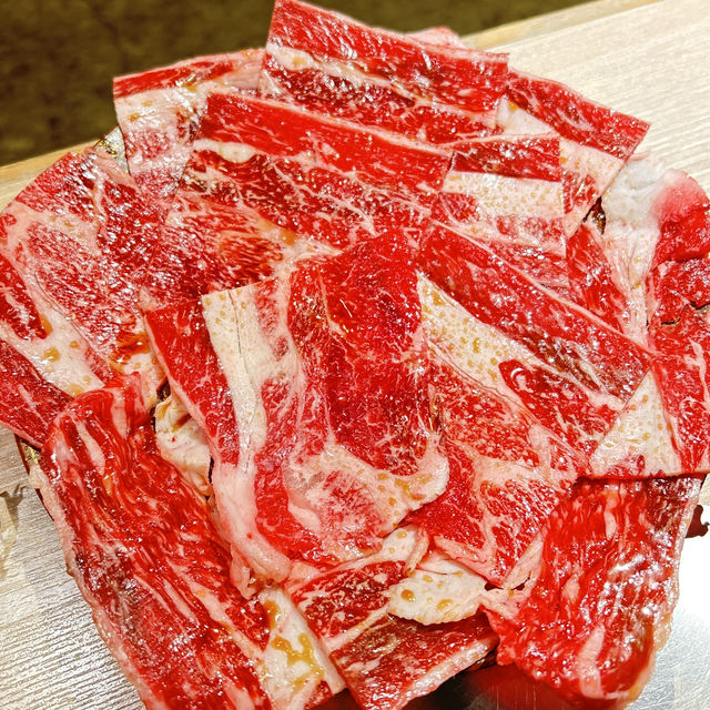 🇯🇵來大阪！必到梅田吃炭火燒肉👍😋