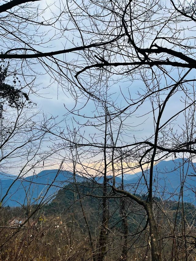 九峰山｜探索神秘山脈的自然奇觀與傳說