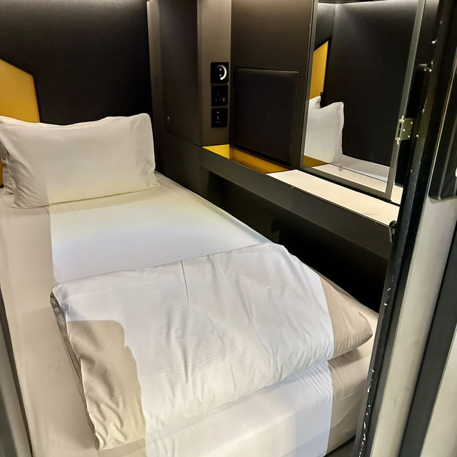  Comfortable Rest at KLIA’s Capsule Transit Sleeping Lounge