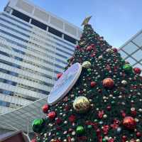 Poppin' cute holday displays at Suntec City!