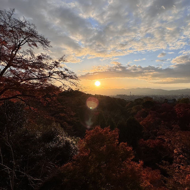 Sunset at Kiyomizudera and Strolling Through Sannenzaka & Ninenzaka