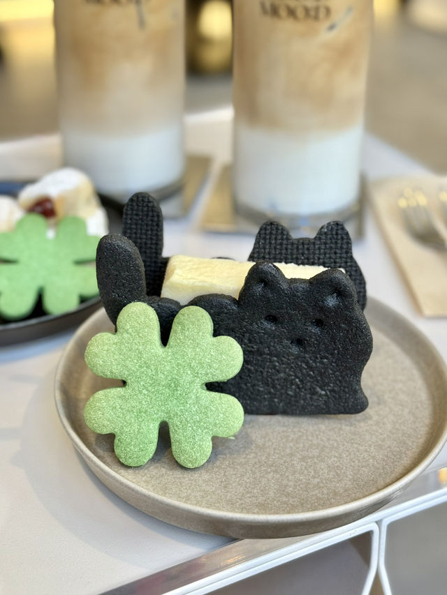 Black Cat Cookie Sandwich and Ribbon Bread🐈‍⬛🎀