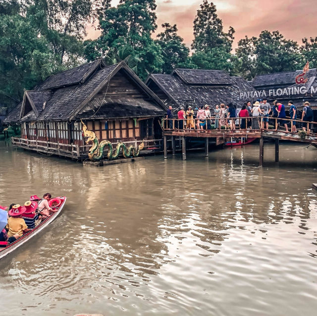 A Taste of Tradition: Exploring Pattaya Floating Market