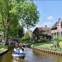 Giethoorn: The Venice of the North