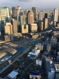 【大阪】梅田藍天大廈：浪漫空中庭園，日落夜景更迷人。