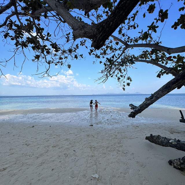 เกาะที่ขึ้นชื่อว่ามีชายหาดที่สวยที่สุดในโลก Kradan