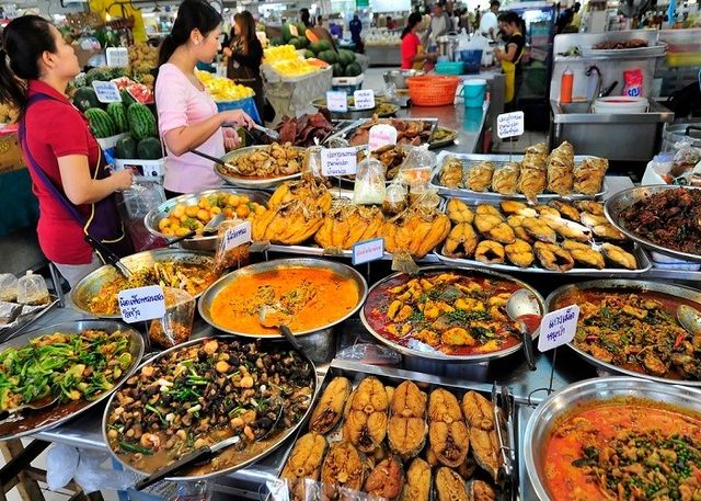 Bangkok: A Culinary Wonderland with Vibrant Culture and Friendly Faces