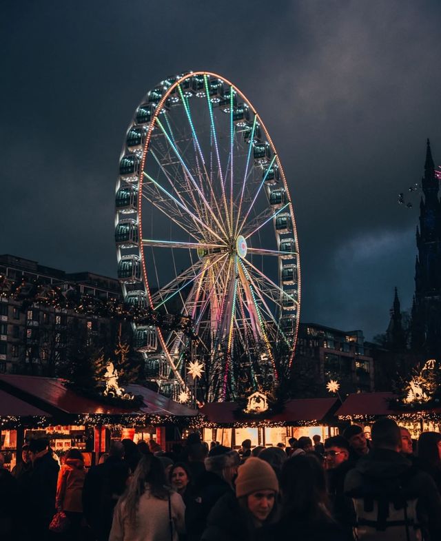 Discover the Magic of Christmas in Edinburgh, Scotland