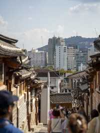 The most famous hanok village in Seoul 