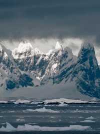 Penguins, Icebergs, and Feeling Like an Extra in Frozen: The Antarctic Peninsula 