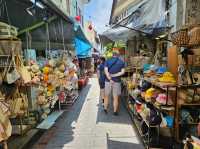 Visiting the famous Concubine Street at Ipoh