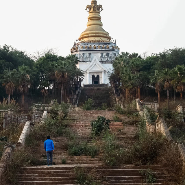 西雙版納景真八角亭，失落的佛國