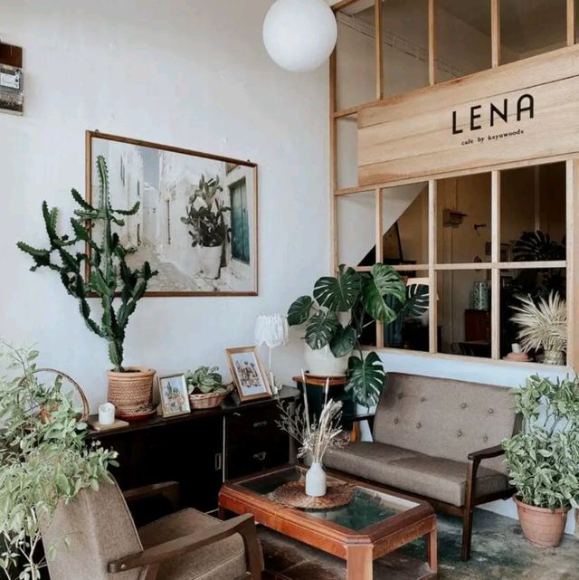 Lena Plants Cafe