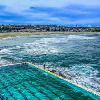 Chilling at Bondi Icebergs 🏊‍♀️👙