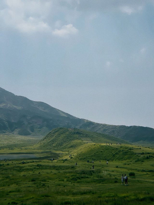 Riding horse and visit active volcano in Kumamoto!