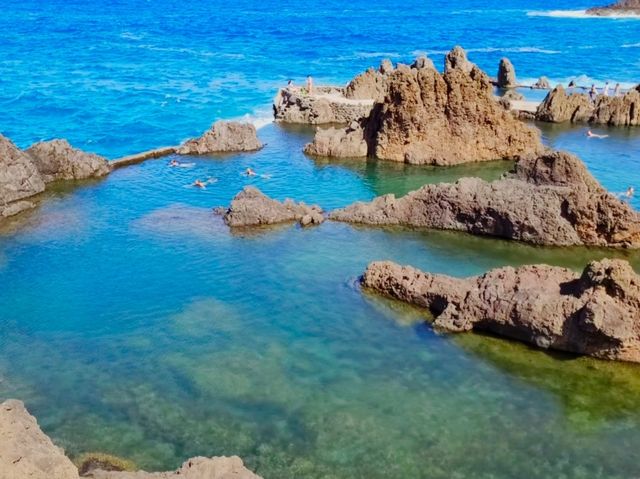 海邊岩石池度過一天的完美地方