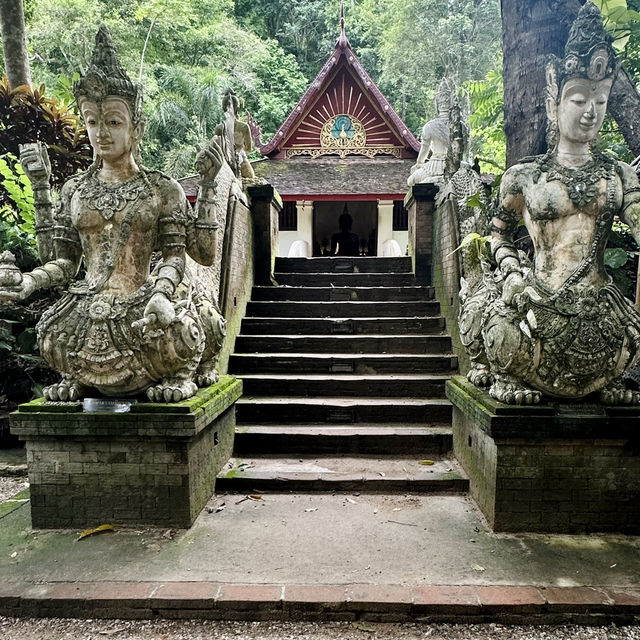 Pa lat, the mantra temple in Chiangmai