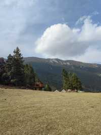 藏在哈巴雪山腳下的童話營地